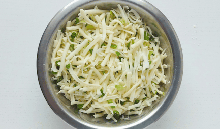 shredded mozzarella and green onion filling